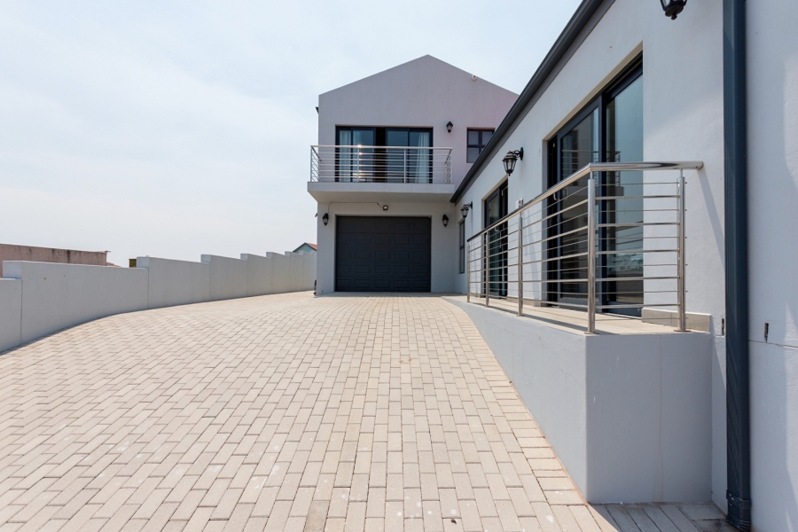 2 Bedroom Property for Sale in Port Owen Western Cape